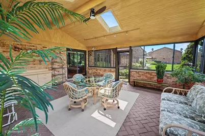 254 Wood Glen Lane, Oak Brook, IL 60523 - Photo 11