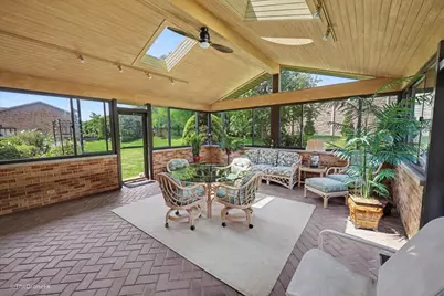 254 Wood Glen Lane, Oak Brook, IL 60523 - Photo 13