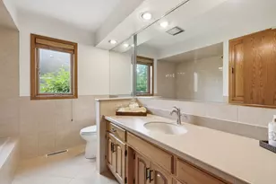 254 Wood Glen Ln, Oak Brook, IL 60523 - Photo 29