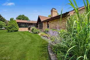 254 Wood Glen Ln, Oak Brook, IL 60523 - Photo 49