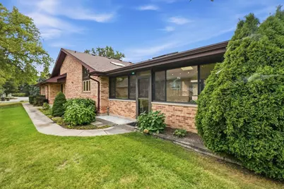 254 Wood Glen Lane, Oak Brook, IL 60523 - Photo 45
