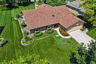 254 Wood Glen Ln, Oak Brook, IL 60523 - Photo 61