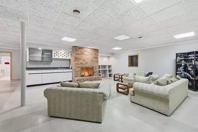 254 Wood Glen Lane, Oak Brook, IL 60523 - Photo 35
