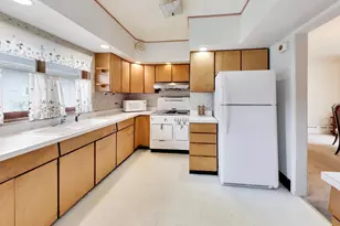 3720 N Springfield Ave, Chicago, IL 60618 - Photo 11