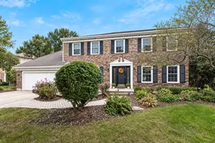 718 Raintree Dr, Naperville, IL 60540 - Photo 1