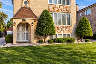 7925 Nordica Ave, Burbank, IL 60459 - Photo 1