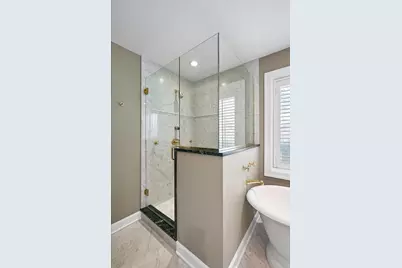 1 Regent Wood Road, Northfield, IL 60093 - Photo 21