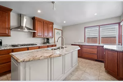 600 Florence Drive, Park Ridge, IL 60068 - Photo 11