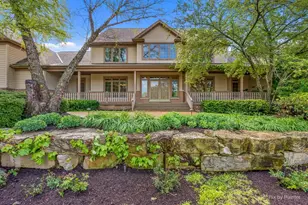 2917 Fox Knoll Ct, Johnsburg, IL 60051 - Photo 3