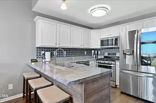 1147 Alexandria Dr, Sycamore, IL 60178 - Photo 5