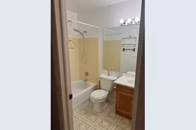 1022 Thorndale Court #A2, Wheeling, IL 60090 - Photo 3