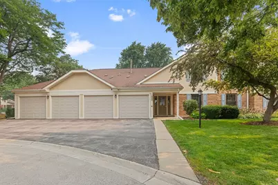 1022 Thorndale Court #A2, Wheeling, IL 60090 - Photo 1