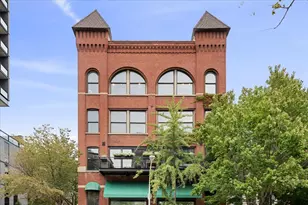 368 W Huron St, Chicago, IL 60654 - Photo 1