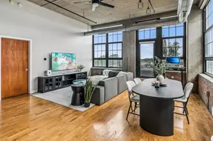 [Address not provided], Chicago, IL 60618 - Photo 9
