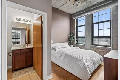 [Address not provided], Chicago, IL 60618 - Photo 13
