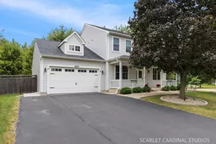 400 Kensington Dr, Oswego, IL 60543 - Photo 3