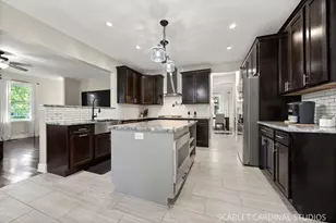 400 Kensington Dr, Oswego, IL 60543 - Photo 9