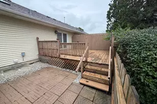 17 Pine Ct, South Elgin, IL 60177 - Photo 9