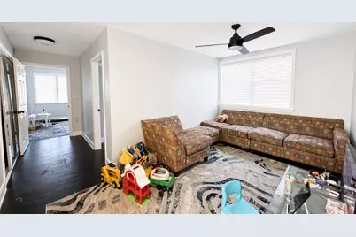 3338 W Bryn Mawr Avenue #2R, Chicago, IL 60659 - Photo 7