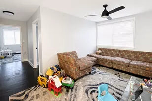 3338 W Bryn Mawr Ave, Chicago, IL 60659 - Photo 7