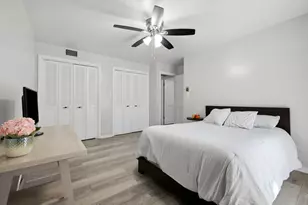 9812 S Karlov Ave, Oak Lawn, IL 60453 - Photo 17