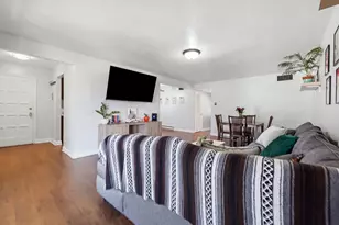 9812 S Karlov Ave, Oak Lawn, IL 60453 - Photo 11