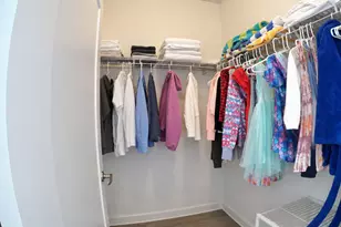 637 N Wells St, Chicago, IL 60654 - Photo 17