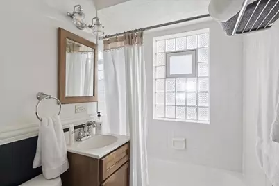 127 Hiawatha Drive, Clarendon Hills, IL 60514 - Photo 15