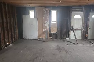 738 W 103rd St, Chicago, IL 60628 - Photo 19
