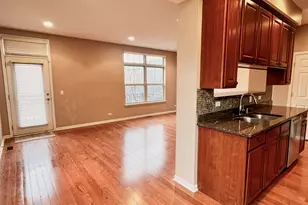 742 Summit Ln, Vernon Hills, IL 60061 - Photo 3