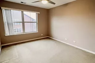 742 Summit Ln, Vernon Hills, IL 60061 - Photo 11
