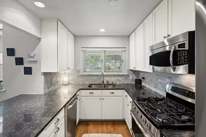 274 N Highview Avenue, Elmhurst, IL 60126 - Photo 7