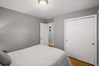 274 N Highview Avenue, Elmhurst, IL 60126 - Photo 11