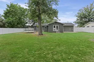 742 N Reel Ave, Salem, IL 62881 - Photo 7
