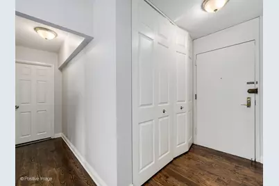 2800 N Lake Shore Drive #1003, Chicago, IL 60657 - Photo 3