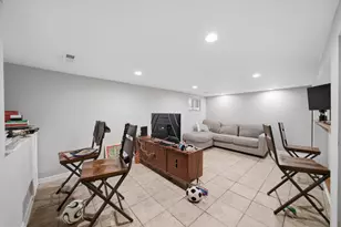3208 N Seminary Ave, Chicago, IL 60657 - Photo 5