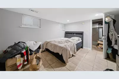 3208 N Seminary Avenue, Chicago, IL 60657 - Photo 9