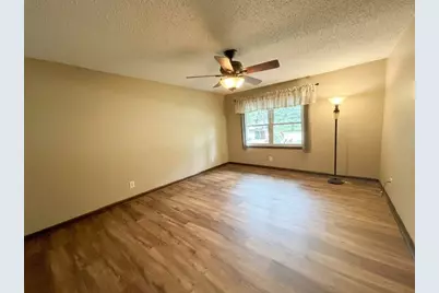 2636 N Osage Drive, Bourbonnais, IL 60914 - Photo 5