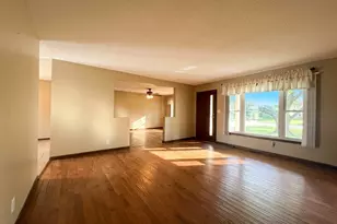 2636 N Osage Dr, Bourbonnais, IL 60914 - Photo 9
