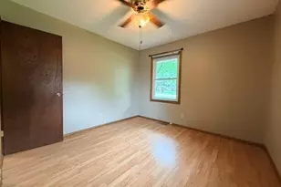 2636 N Osage Dr, Bourbonnais, IL 60914 - Photo 19