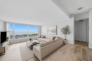 3200 N Lake Shore Dr, Chicago, IL 60657 - Photo 7