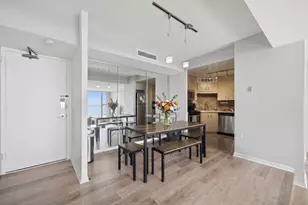 3200 N Lake Shore Dr, Chicago, IL 60657 - Photo 5
