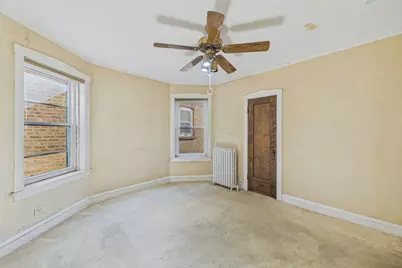 6554 N Campbell Avenue, Chicago, IL 60645 - Photo 19