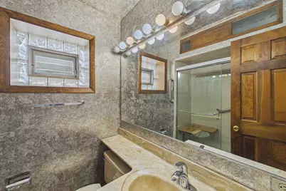 6554 N Campbell Avenue, Chicago, IL 60645 - Photo 25