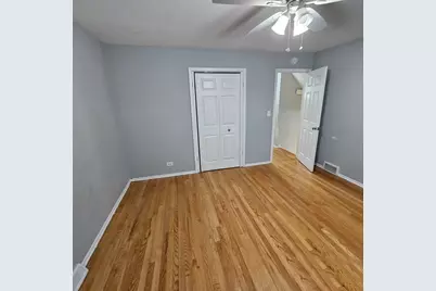 618 W Comstock Avenue, Elmhurst, IL 60126 - Photo 17