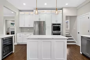 1726 W Jarvis Ave, Chicago, IL 60626 - Photo 15
