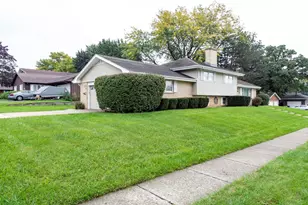 719 Hillside Ave, Antioch, IL 60002 - Photo 33