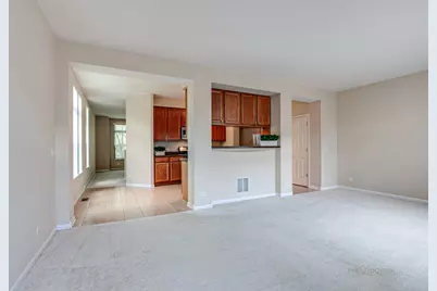 726 Summit Lane, Vernon Hills, IL 60061 - Photo 9