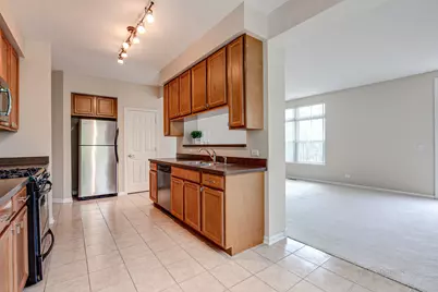 726 Summit Lane, Vernon Hills, IL 60061 - Photo 11