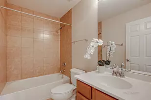 726 Summit Ln, Vernon Hills, IL 60061 - Photo 25
